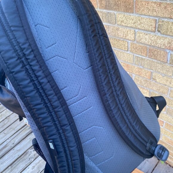 Vintage Nike Backpack Bag Gray Black Middle Check Swoosh - Picture 9 of 10